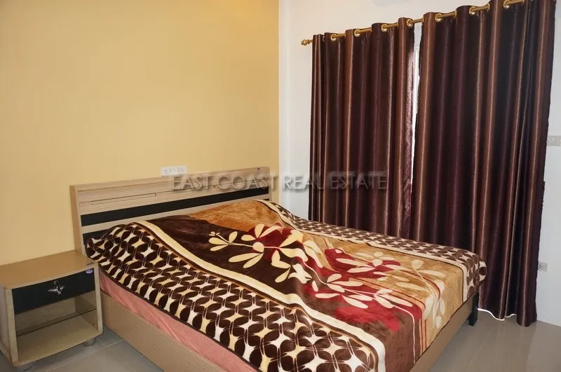 Townhouse Theprasit photo 6