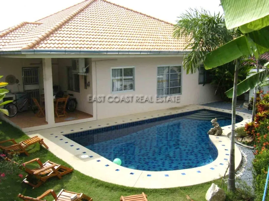 Pattaya Tropical Village
