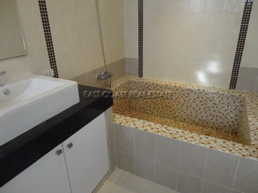 Na Jomtien Villa photo 17