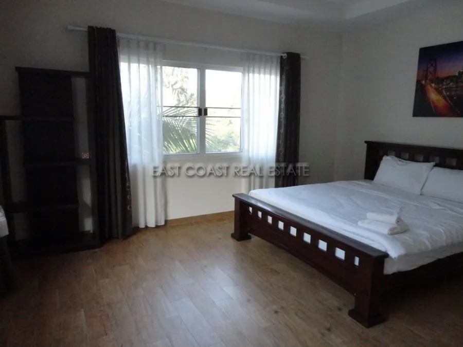 Na Jomtien Villa photo 18