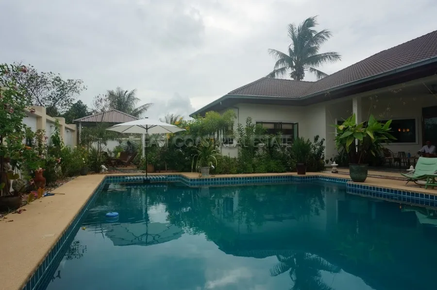 Nong Palai Villa
