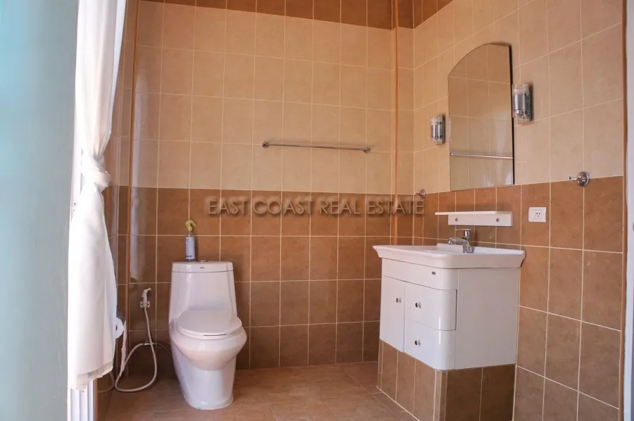 Pattaya Land And House photo 16