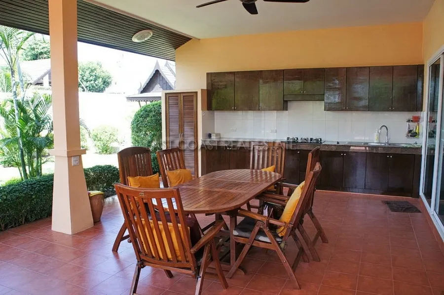 Pattaya Land And House photo 4