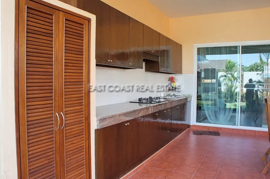 Pattaya Land And House photo 5