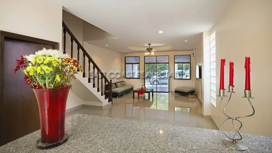 Pratumnak Townhouse photo 6