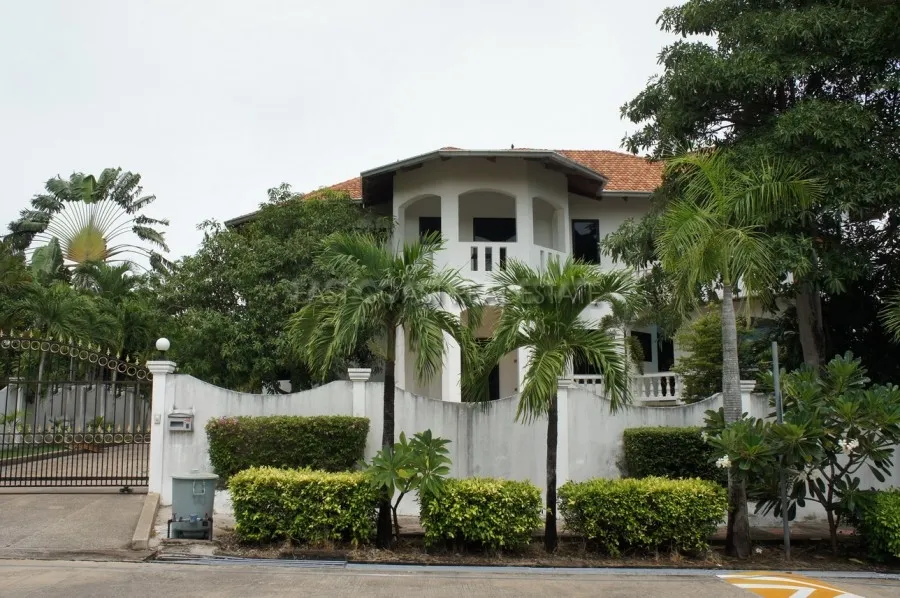 Paradise Villa