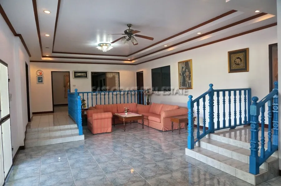 Soi Thepnimit photo 10