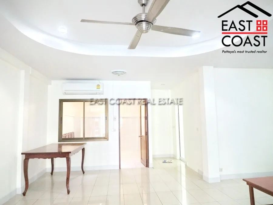 Town House Soi Yumme photo 13