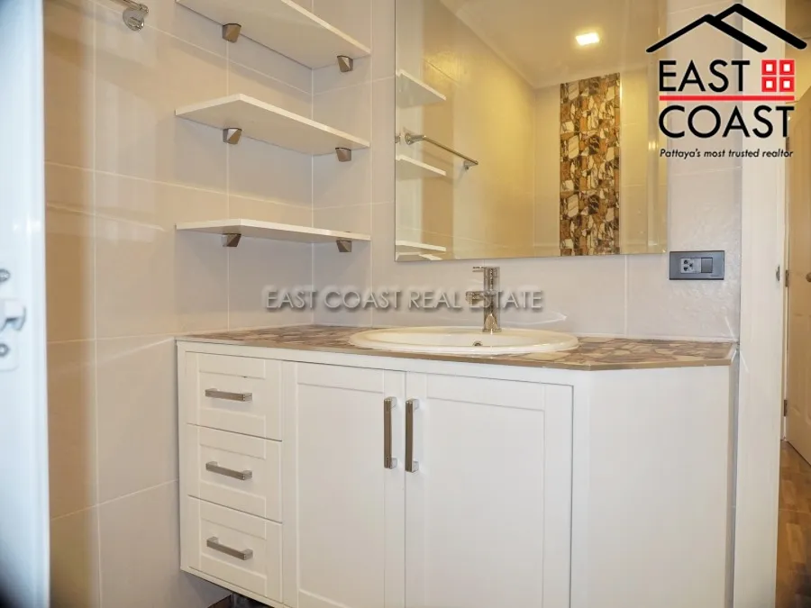 Country Club Villa photo 15