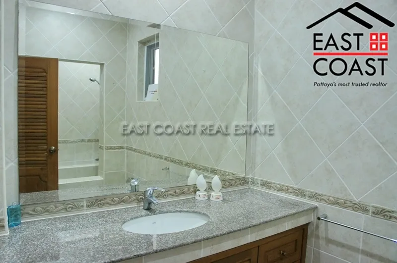 Majestic Residence photo 20