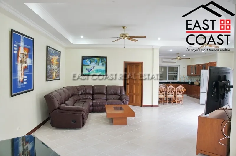 Majestic Residence photo 11