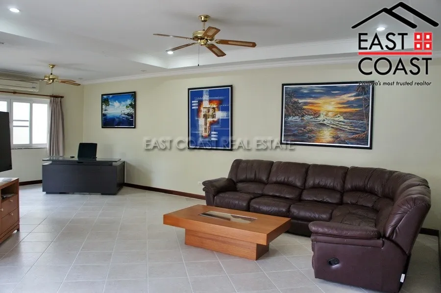Majestic Residence photo 7