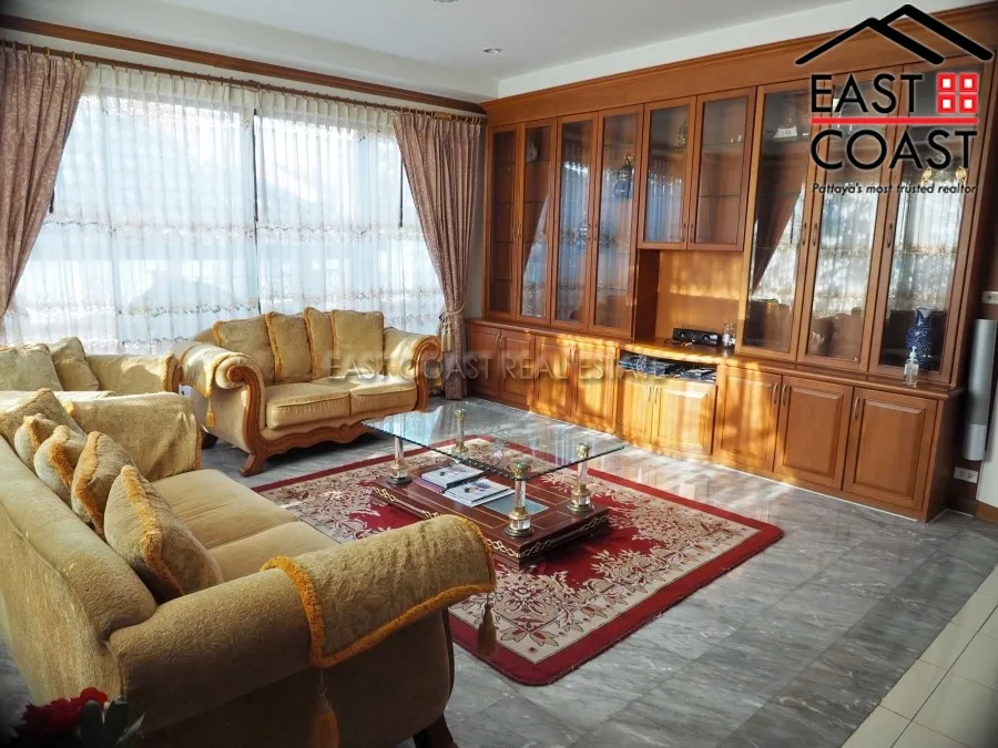 Pattaya Hill 2 photo 5