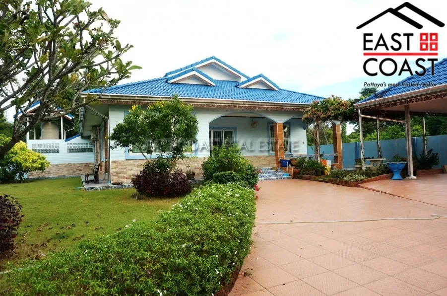 Private House in Soi Mabyailia