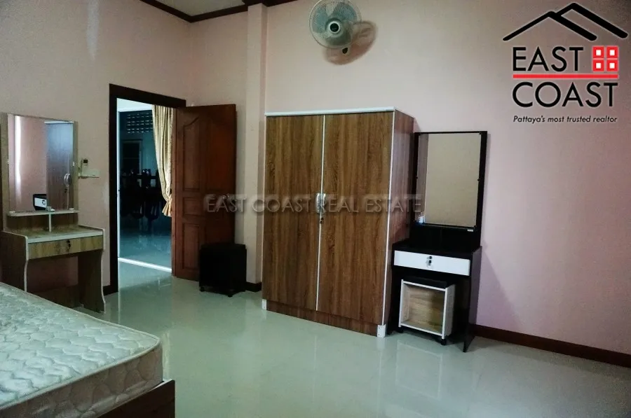 Private House in Soi Mabyailia photo 12