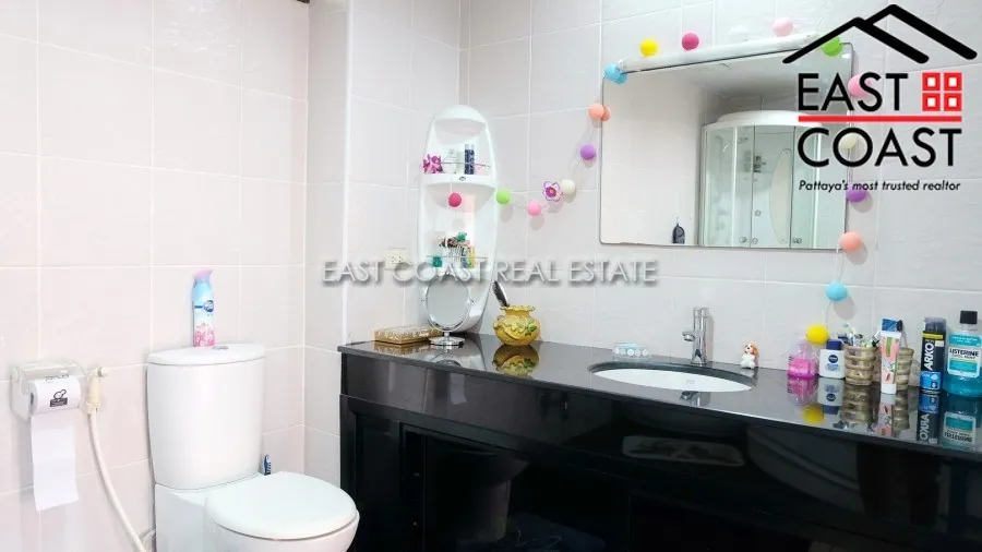 Jomtien Plaza Lowrise photo 9