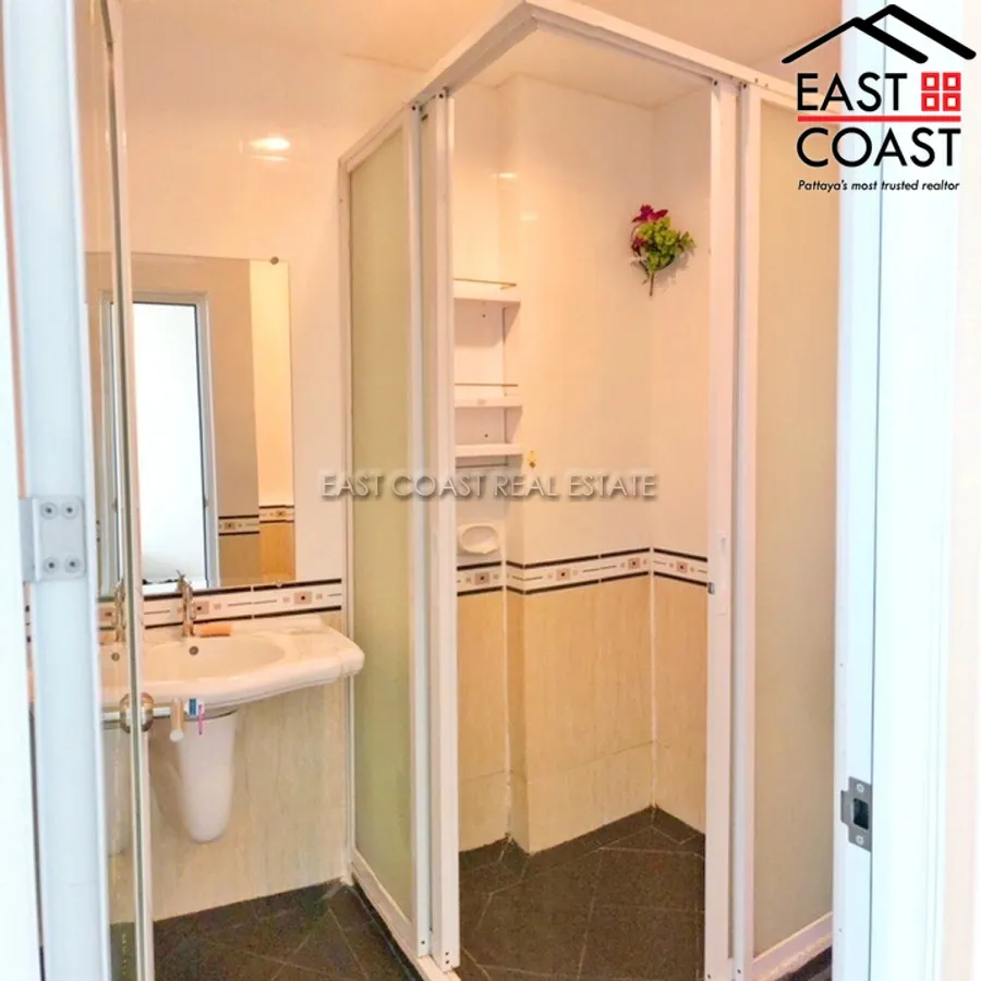 CC Condominium 1 photo 6