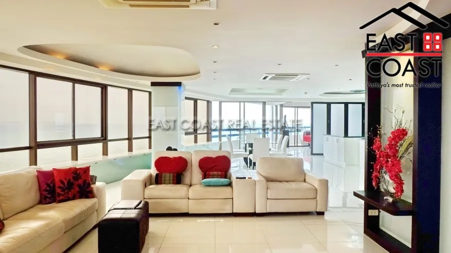 Jomtien Plaza photo 5