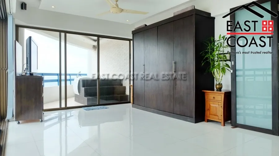 Jomtien Plaza photo 16