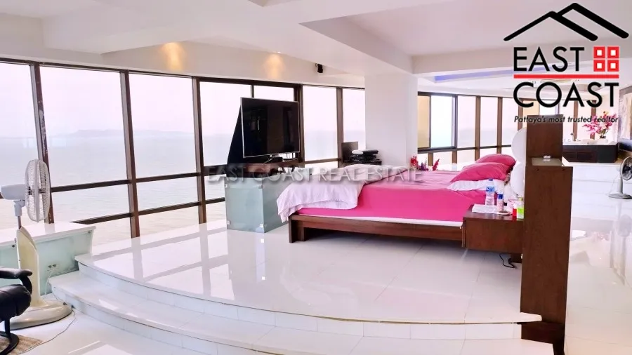 Jomtien Plaza photo 23