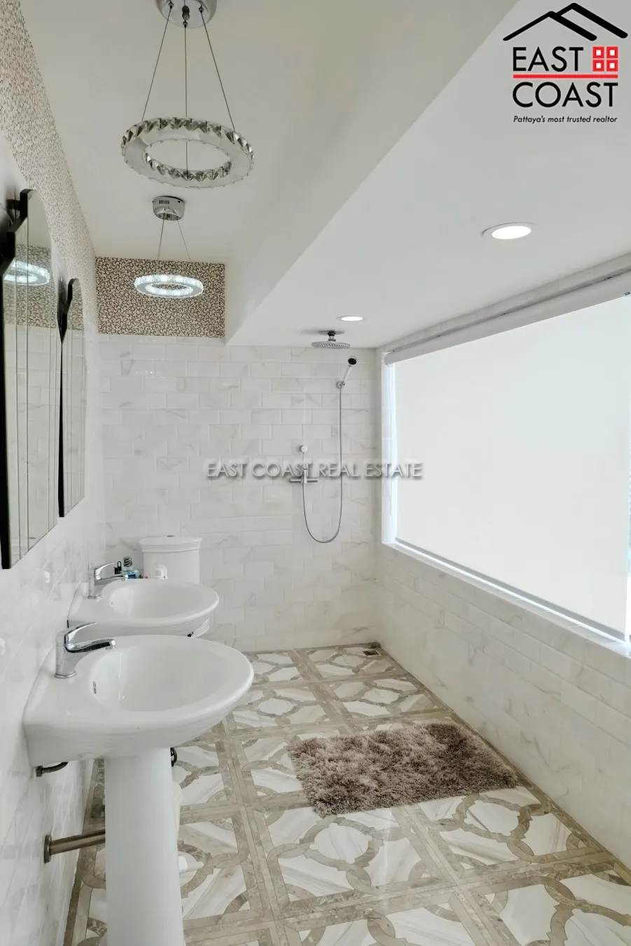 Chateau Dale Tower photo 45