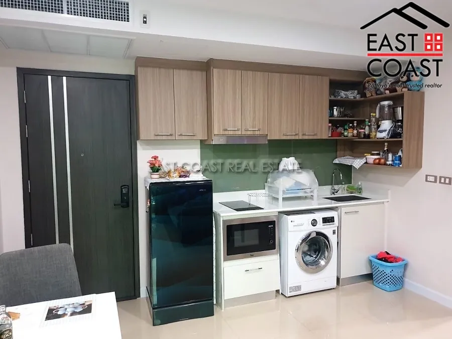 Dusit Grand Condo View photo 9