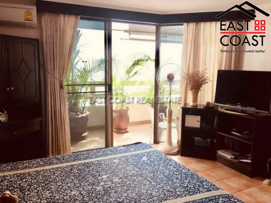 Grand Condo photo 8