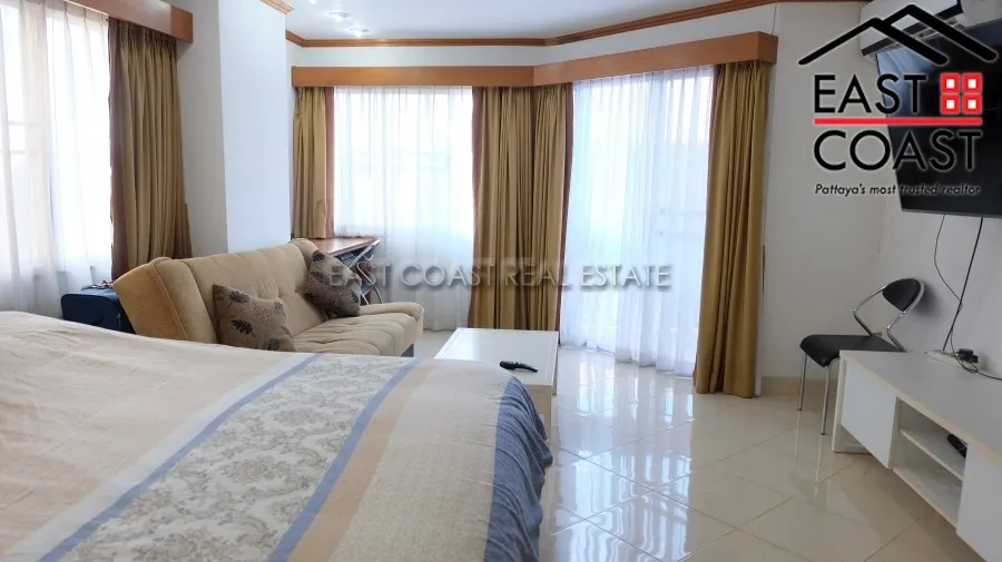 Jomtien Thip photo 3