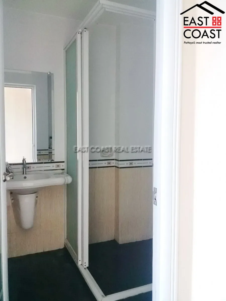 CC Condominium 1 photo 11