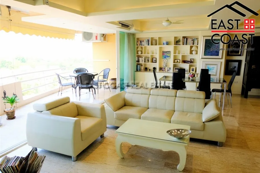 Chateau Dale Towers photo 19