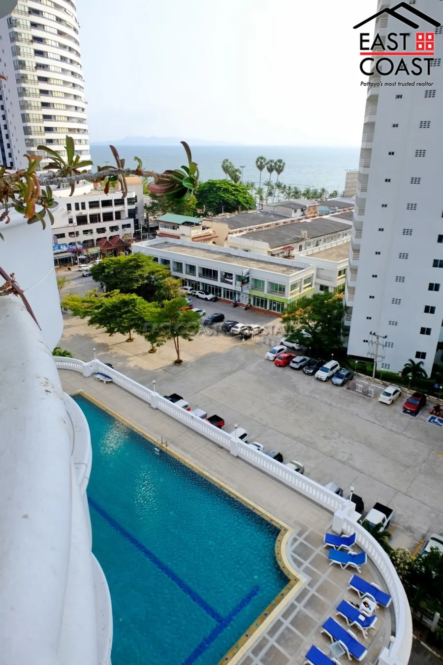 Jomtien Complex photo 14