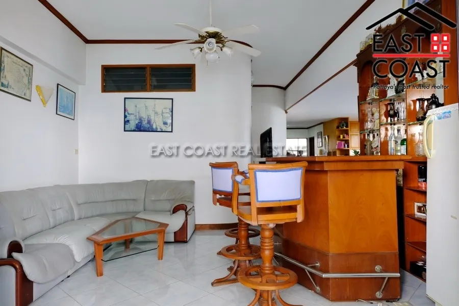 Jomtien Complex photo 11