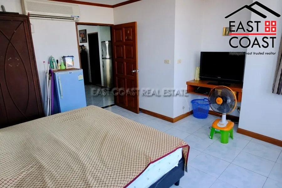 Jomtien Complex photo 23