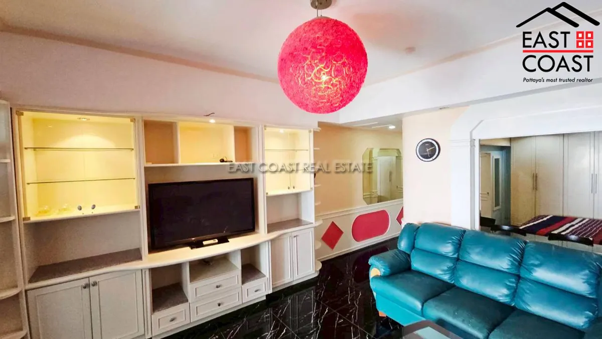 Jomtien Complex photo 6