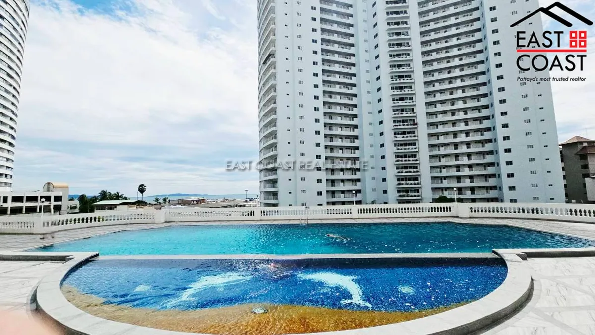 Jomtien Complex photo 4