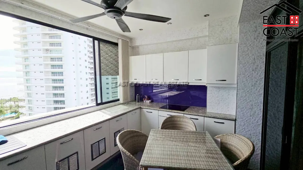 Jomtien Complex photo 8