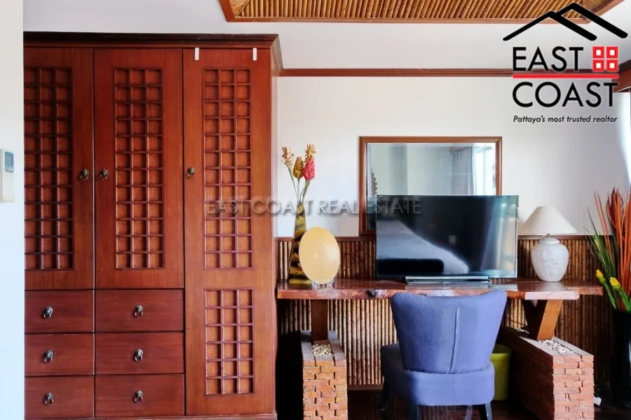 Chateau Dale Towers photo 21