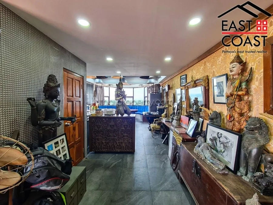 Jomtien Complex photo 7