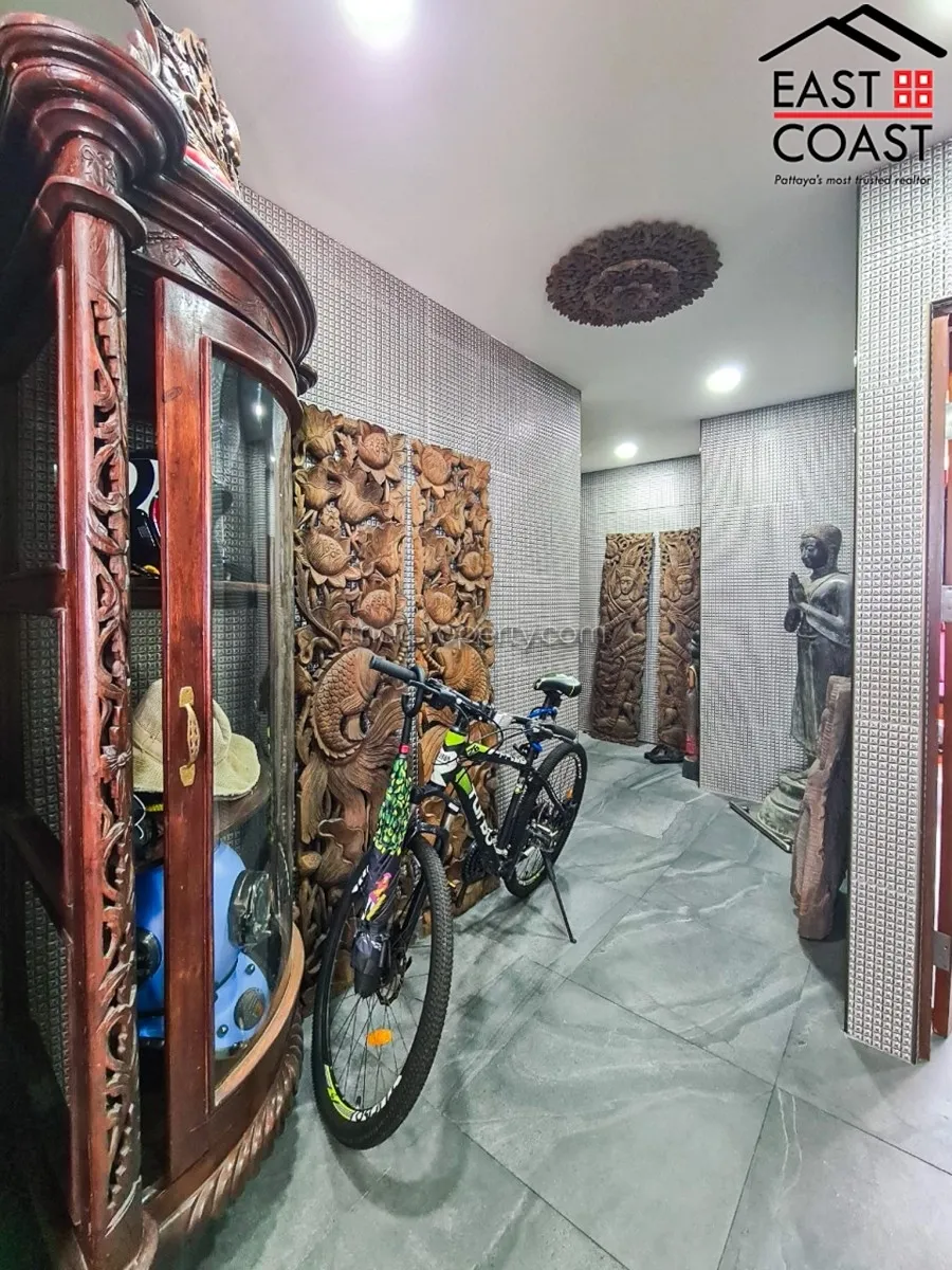 Jomtien Complex photo 19