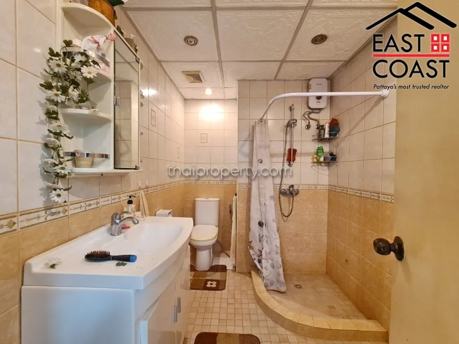 Somphong Condo photo 17