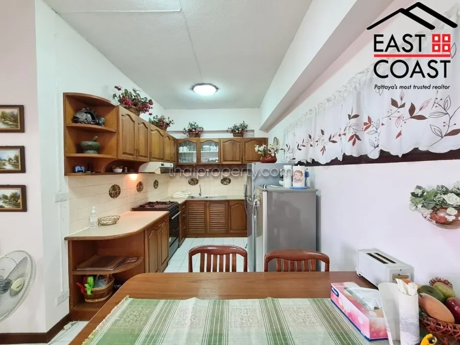 Somphong Condo photo 7