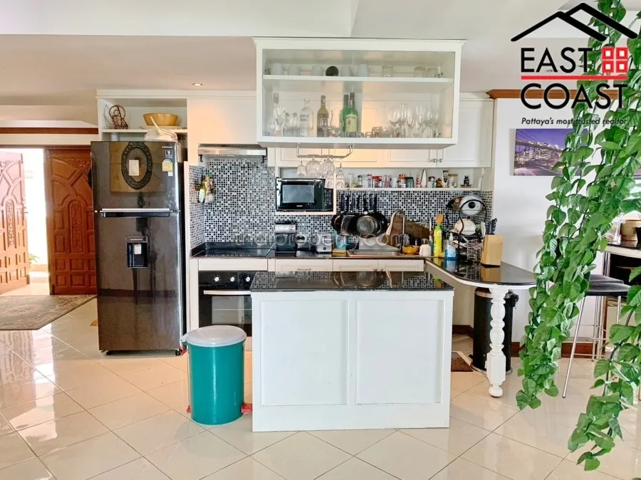 Grand View Condo photo 5