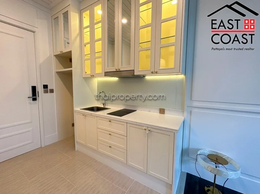 Grand Florida Beachfront Condo Resort Pattaya photo 10