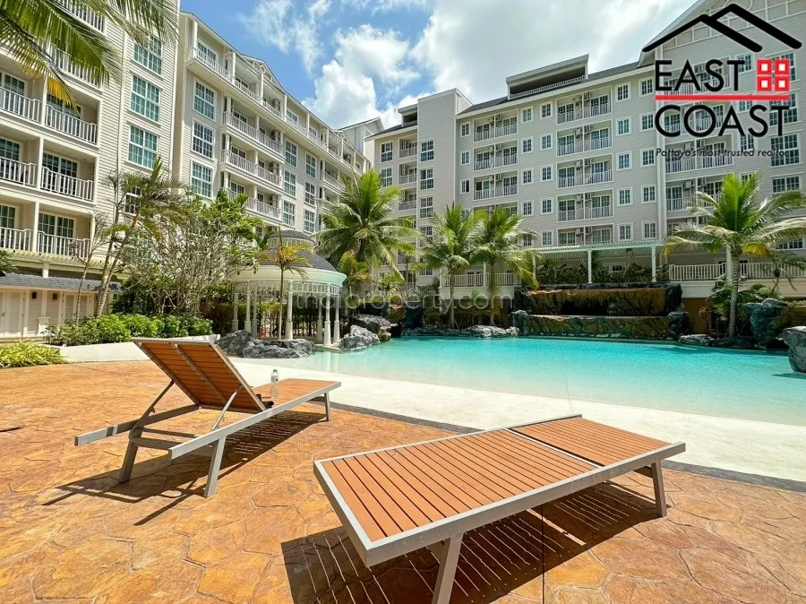 Grand Florida Beachfront Condo Resort Pattaya photo 17