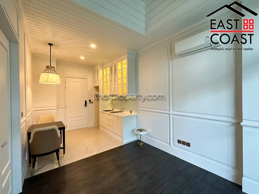 Grand Florida Beachfront Condo Resort Pattaya photo 9