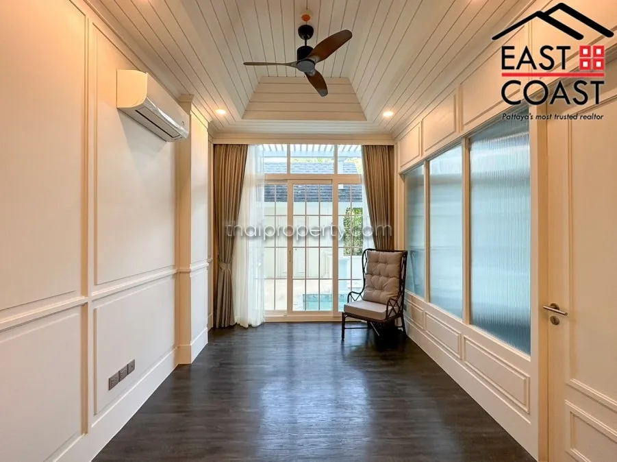 Grand Florida Beachfront Condo Resort Pattaya photo 7