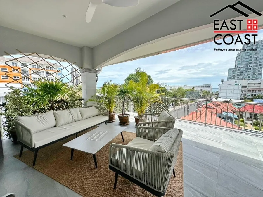Apartment 4 Condominium