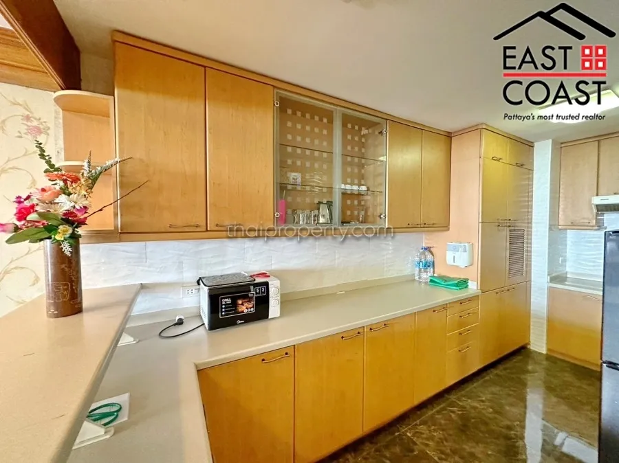 Jomtien Complex photo 20
