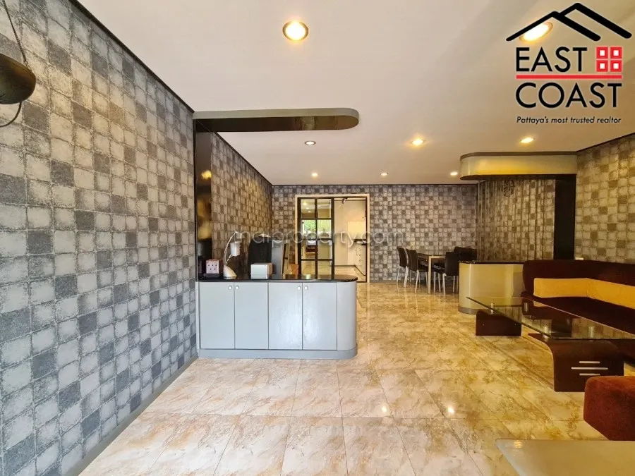 Grand Condo photo 3