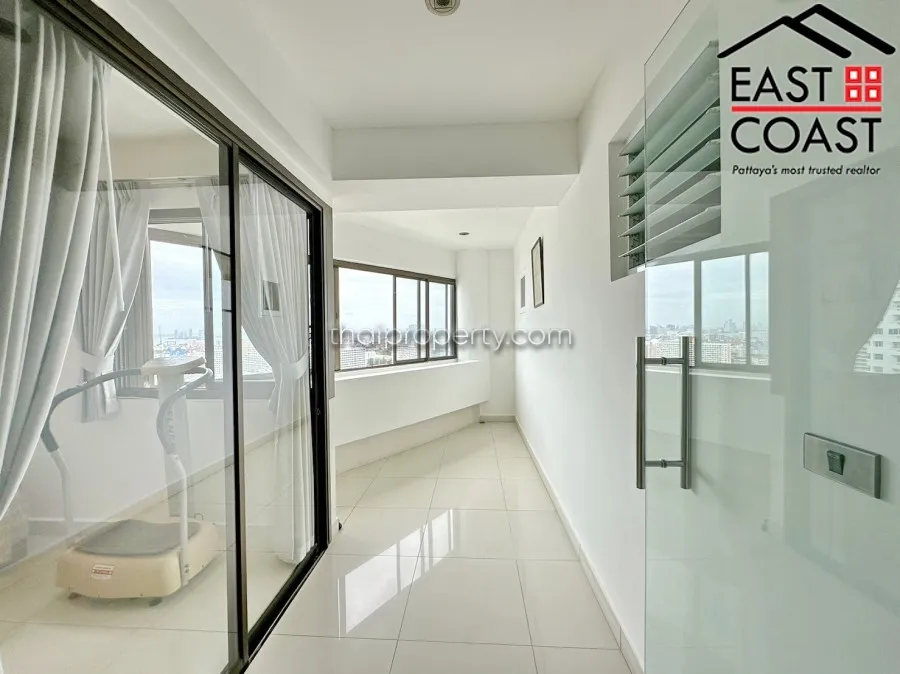 Jomtien Plaza photo 17